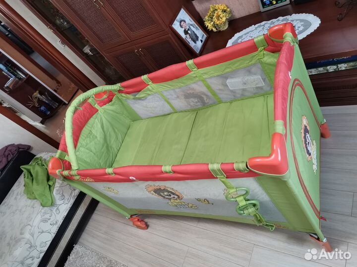 Продам кровать-манеж