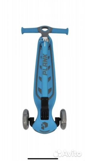 Самокат трехколесный