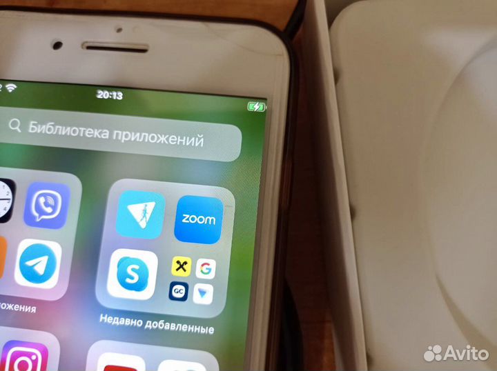 Беспроводное зарядное устройство для телефона