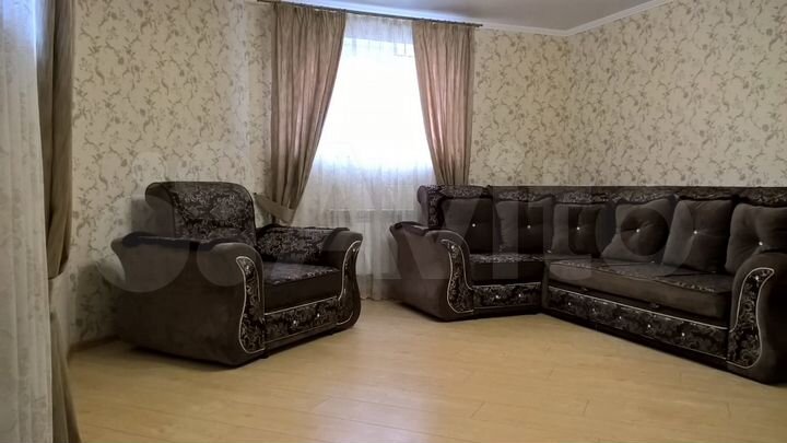 2-к. квартира, 73 м², 1/4 эт.