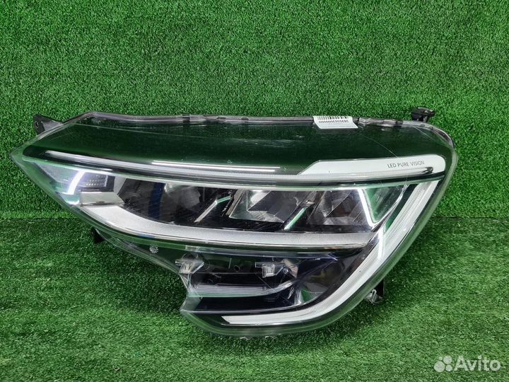Фара левая Renault Arkana
