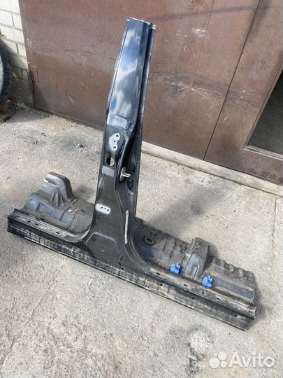 Правый Порог со средней стойкой Cruiser 200