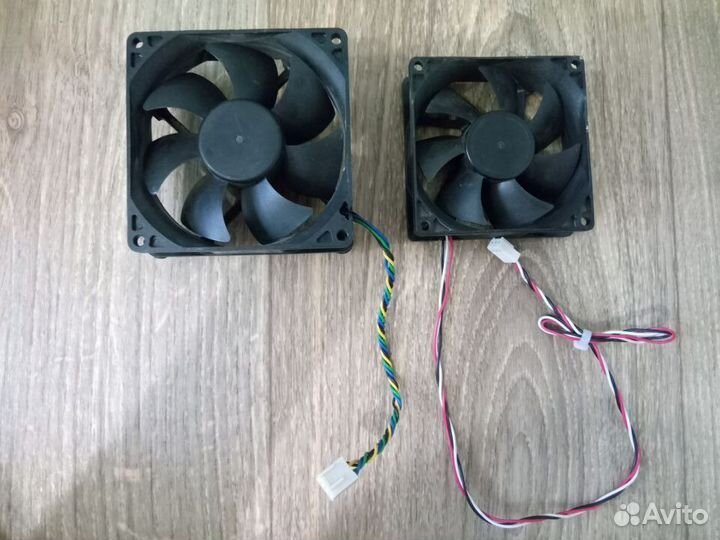 Вентилятор для пк 90 на 90 мм 12 V