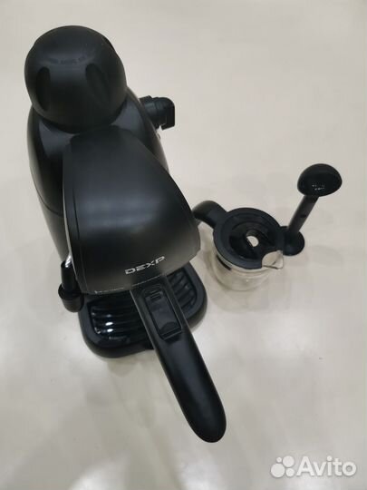 Кофеварка рожковая dexp EM-800, черный