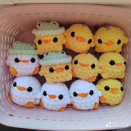 Вязаные игрушки брелки