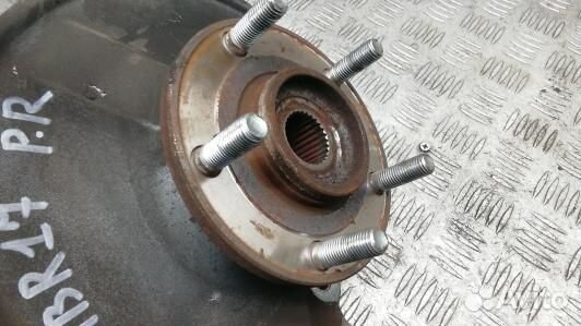 Ступица передняя правая dodge caliber (HBR17N901)