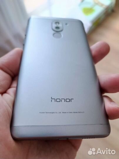 Телефон Huawei Honor 6x