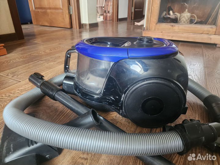 Пылесос Samsung контейнер