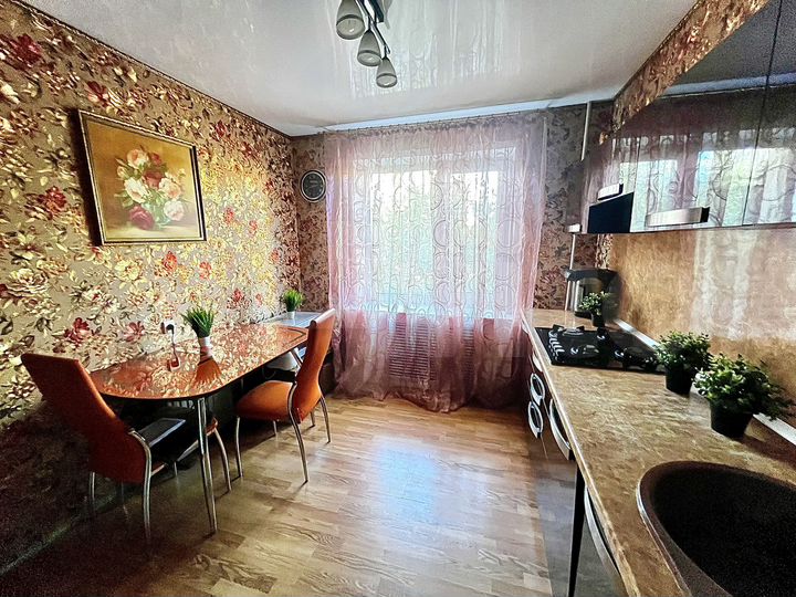 3-к. квартира, 65,8 м², 1/10 эт.