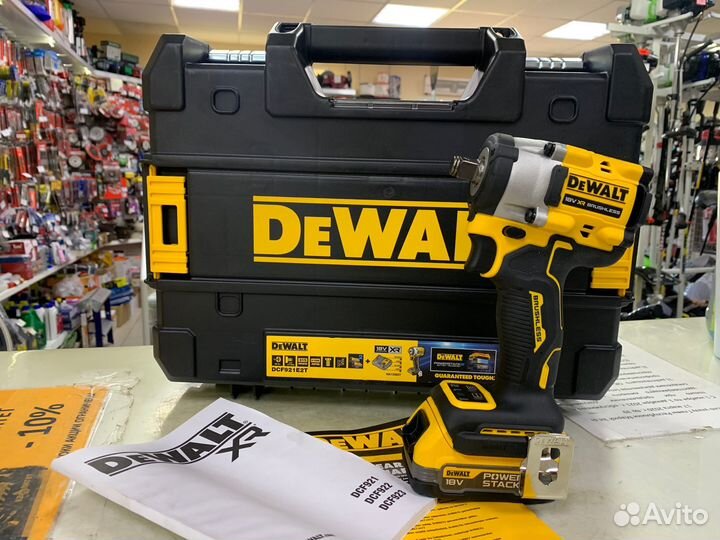 Аккумуляторный гайковерт dewalt DCF921E2T (18В)