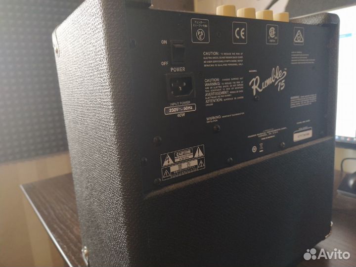 Комбик для бас гитары