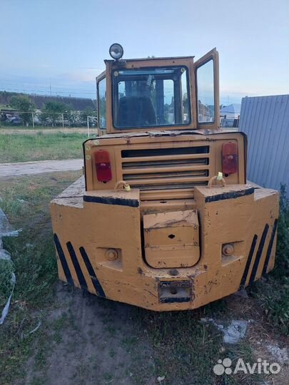 Вилочный погрузчик ЛЬВОВСКИЙ ПОГРУЗЧИК (ЛЕВ) 40810, 1998