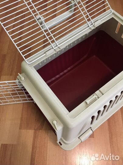 Переноска Ferplast для кошек и собак