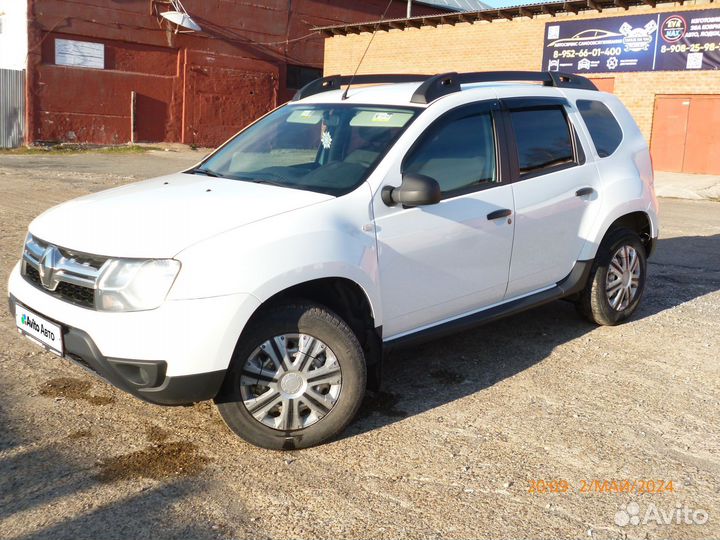 Renault Duster 2.0 МТ, 2019, битый, 140 000 км