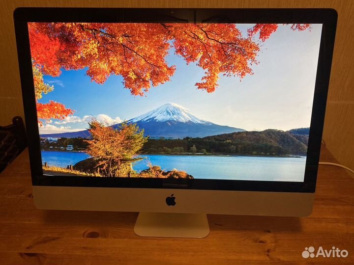 Мощный огромный Apple iMac в идеале