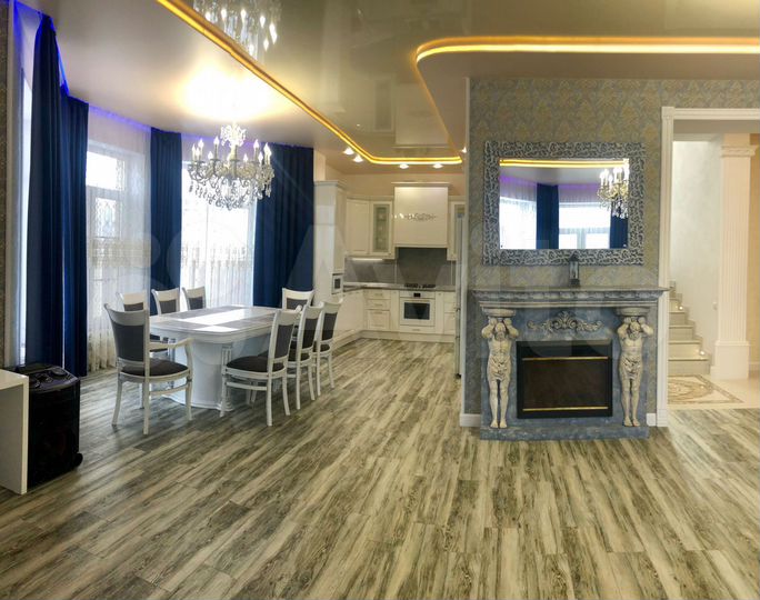 Дом 280 м² на участке 10 сот.