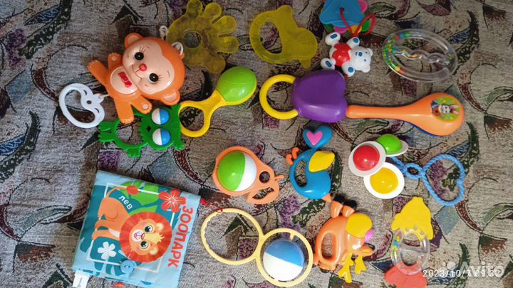 Игрушки погремушки