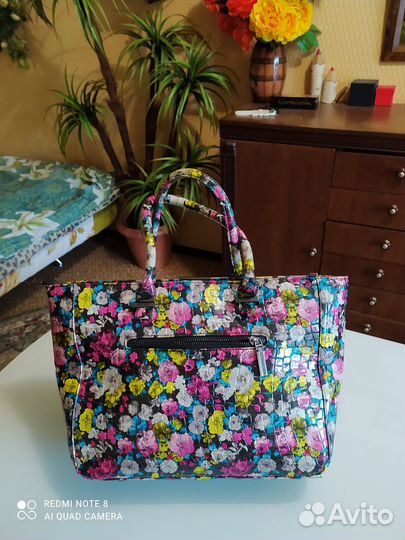 Сумка лакированная цветная