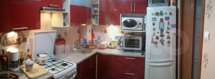 4-к. квартира, 85 м², 8/10 эт.