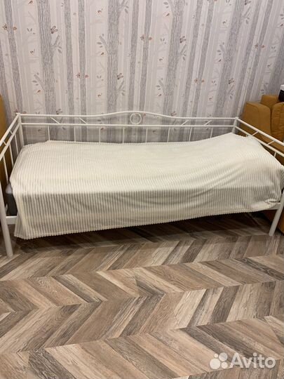 Кровать-кушетка Ramsta90*200