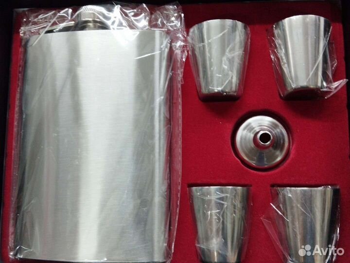 Фляга со стопками. Набор. Новый