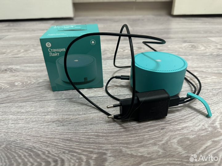 Умная колонка алиса