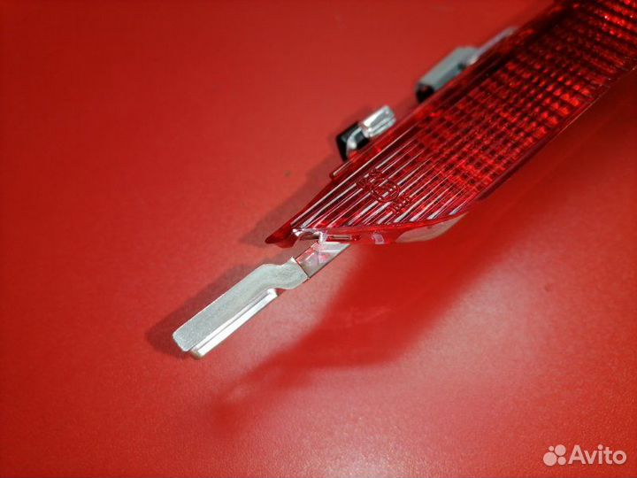 Стоп-сигнал Toyota Corolla ZZE121R 3ZZ-FE 2005