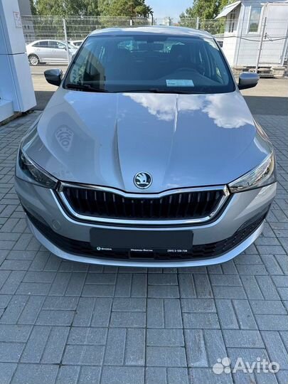 Skoda Rapid 1.6 AT, 2021, 1 км