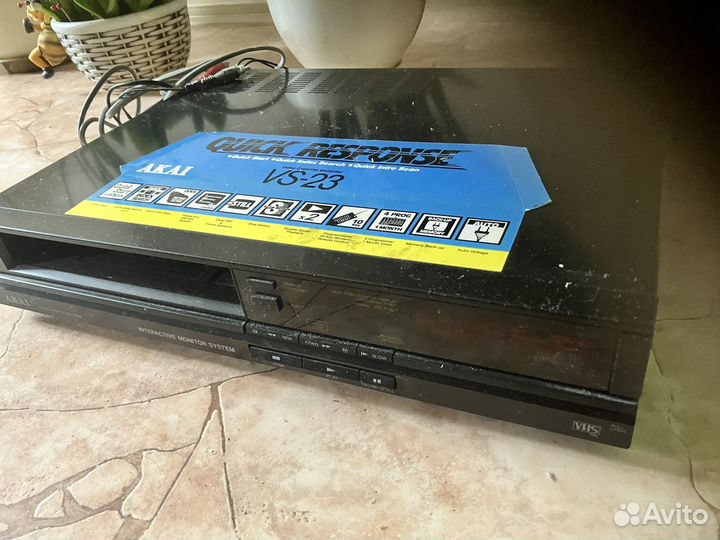 Видеомагнитофон akai vs-23ev
