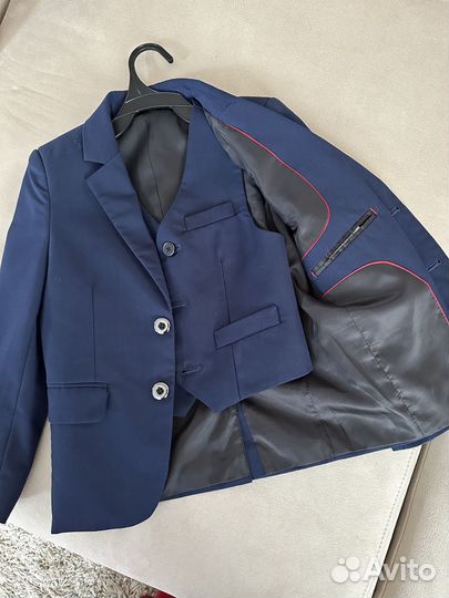 Костюм на мальчика 116-122, 122-128