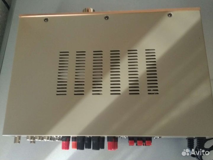 Усилитель Sunbuck AV -298BT