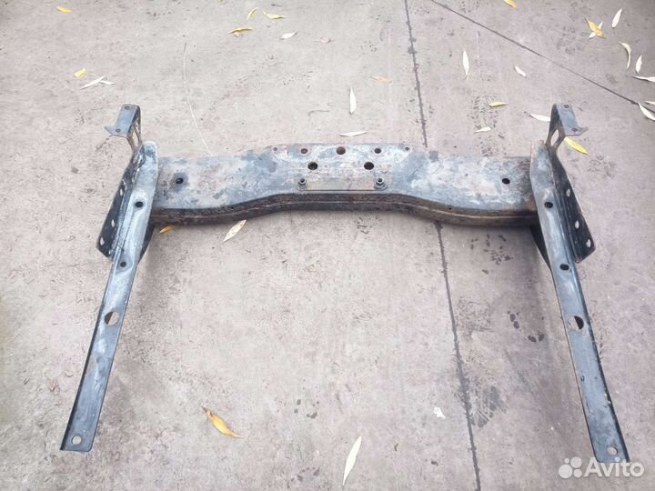 Кронштейн фаркопа Toyota tundra