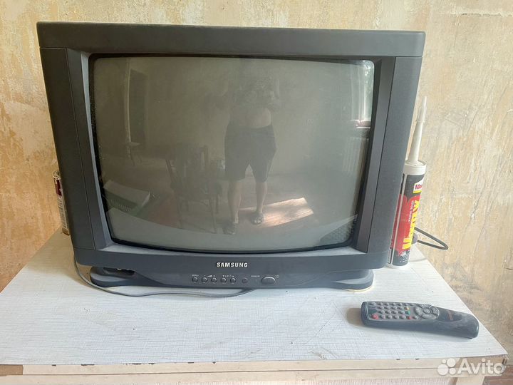 Телевизор samsung