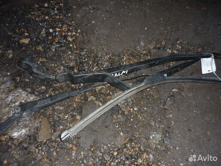 Поводок дворников Ниссан Альмера Классик