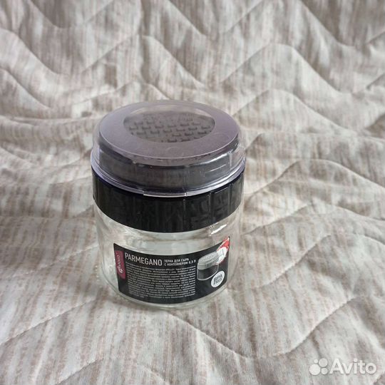 Терка для сыра с контейнером 0,3 л