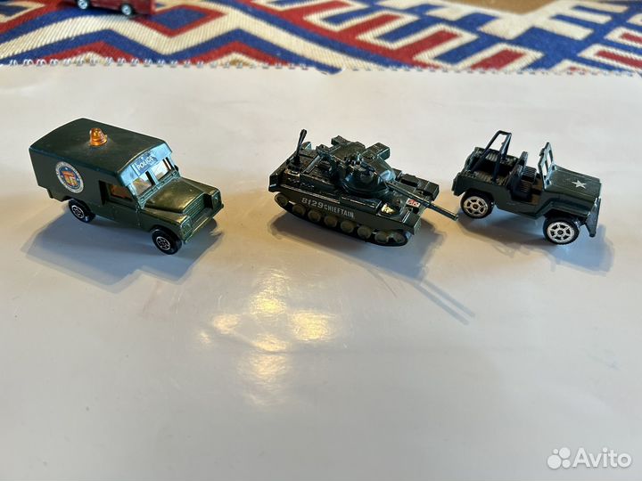 Модели машинок (4 набора)