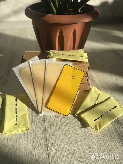 Защитное стекло iPhone 11