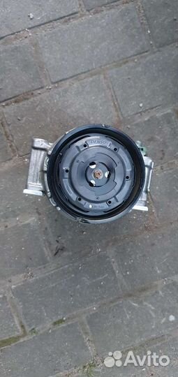 Компрессор кондиционера абсолютно новый ориг BMW