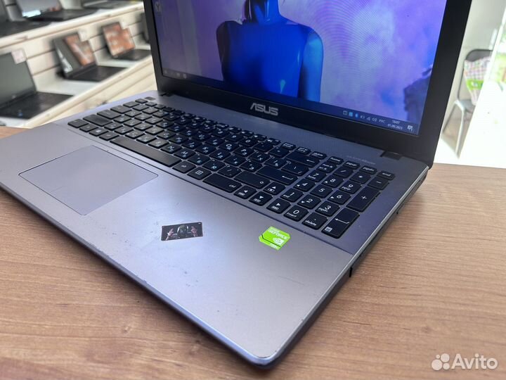 Asus GT 720m + ssd + 8 оперативы + держит акб