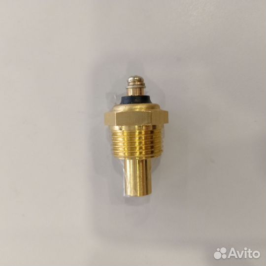 Датчик температуры масла кпп Xcmg