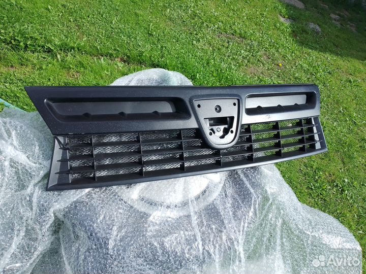 Решетка радиатора на renault duster