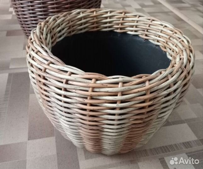 Кашпо из полиротанга