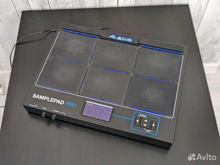 Семплер Alesis Samplepad Pro