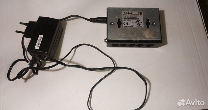 Коммутатор D-Link DGS-1005D