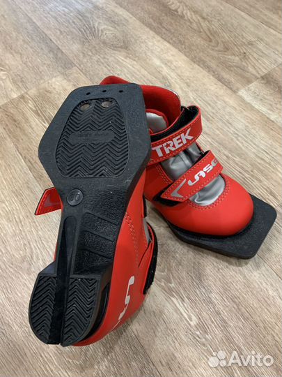 Лыжные ботинки