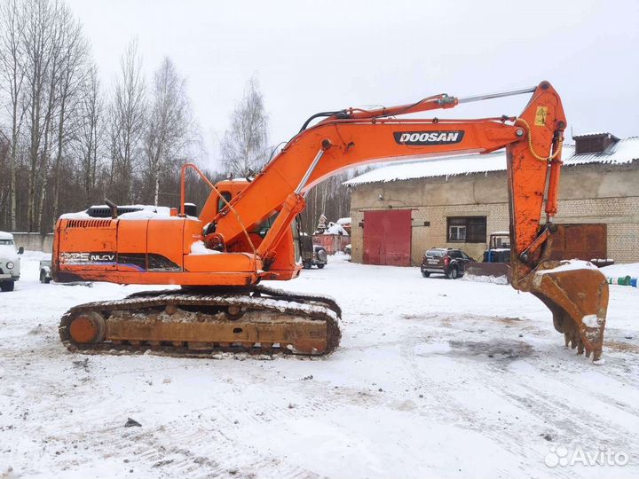 Гусеничный экскаватор DOOSAN Daewoo SOLAR 225NLCV, 2010