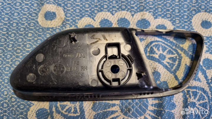 Накладка ручки задней правой двери Kia Rio 4 Рио