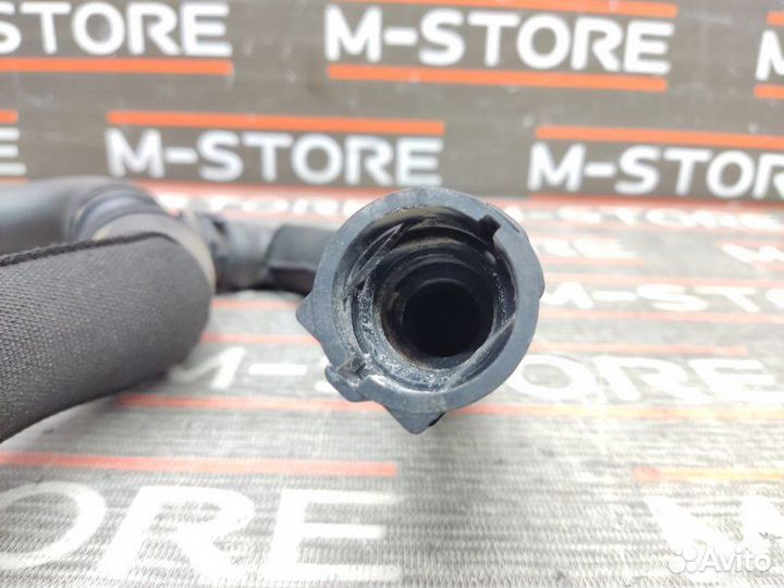 Патрубок радиатора нижний Audi Q5 8R cdnc 2009