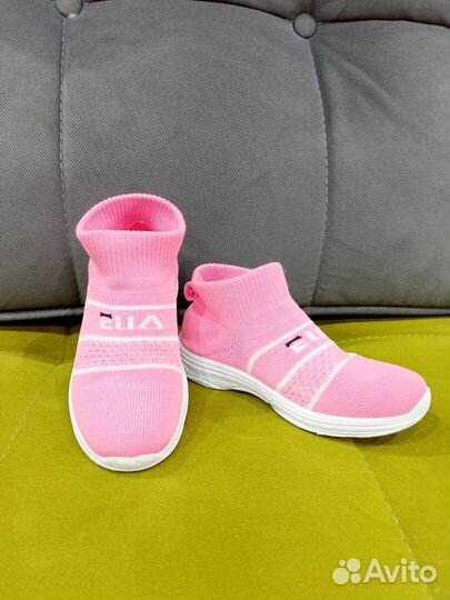 Кроссовки для девочки