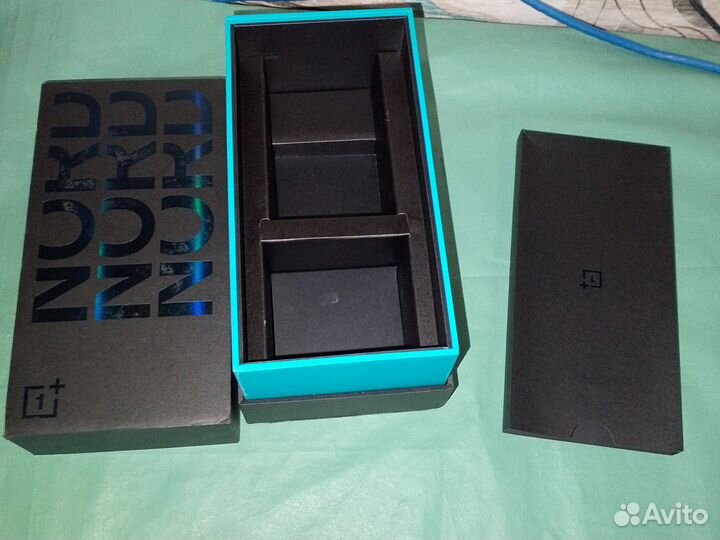 Коробка от телефона OnePlus Nord 2